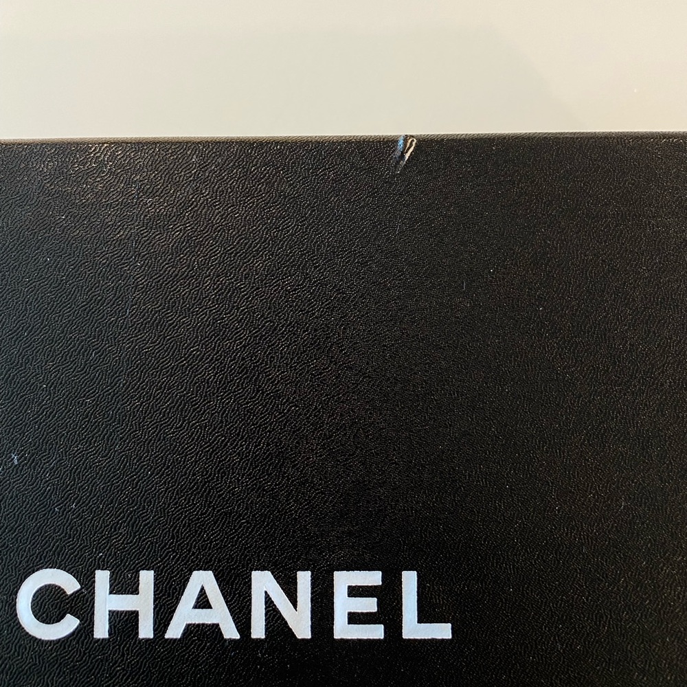 Chanel Box - Picture 2 of 7